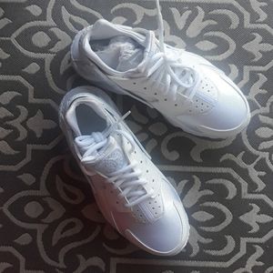 White Nike Air Huarache womens sneakers size 6 1/2